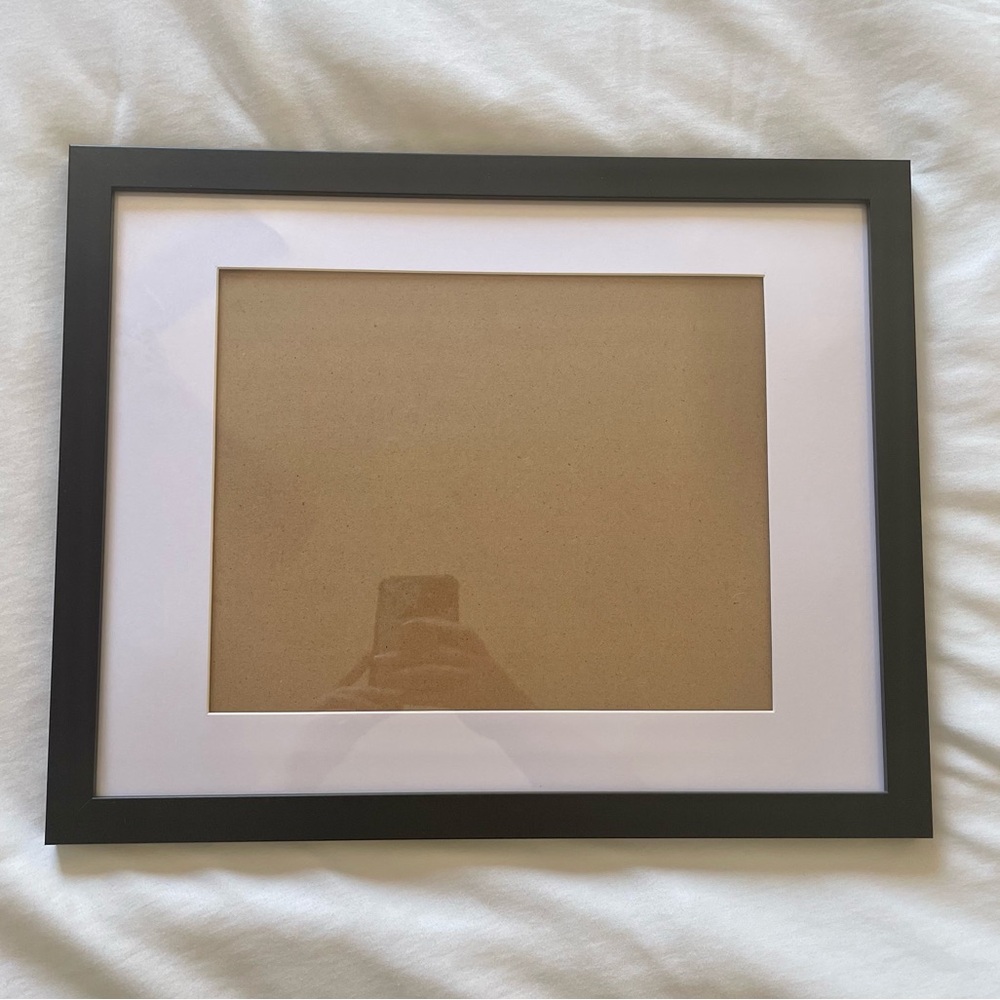 FRAME - 8x10 black frame with white mat